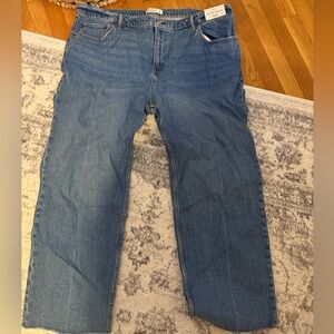 Abercrombie High Rise 90s Relaxed Jean SIZE 36 SHORT (22) raw hem medium